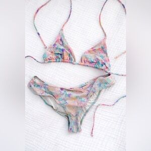 VINTAGE Victoria’s Secret Y2K Pastel Watercolor Bikini Set – Scrunch Butt